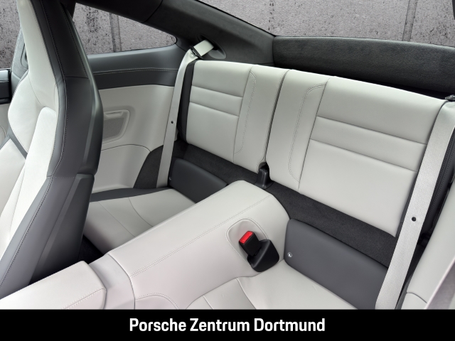 Porsche 992 -2 (911) Carrera