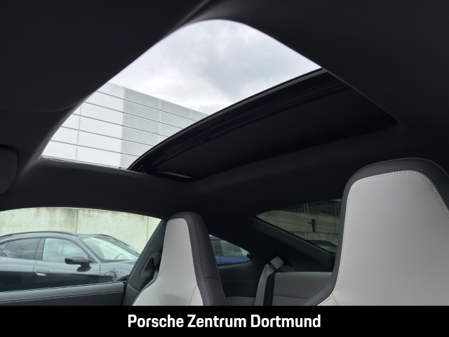 Porsche 992 -2 (911) Carrera