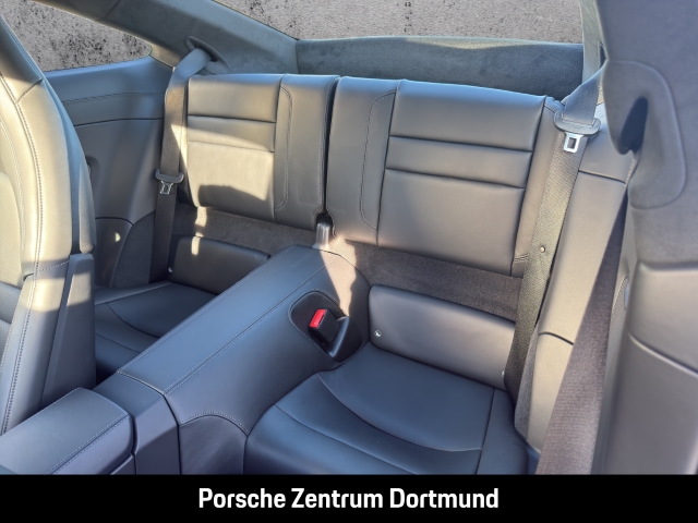 Porsche 992 -2 (911) Carrera