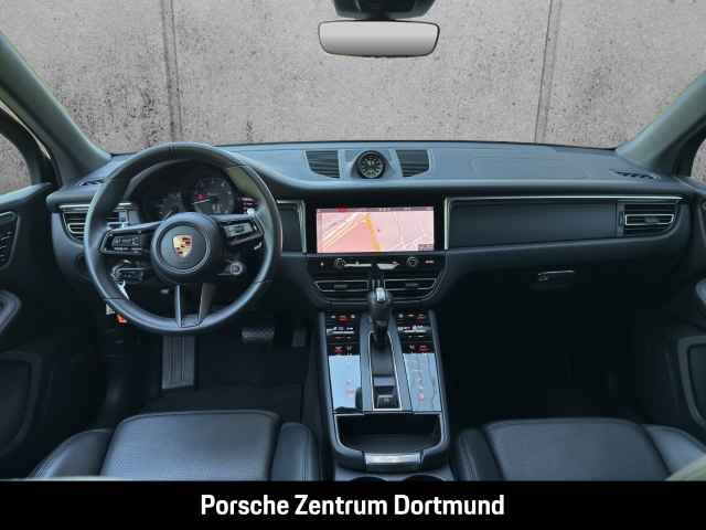 Porsche Macan T