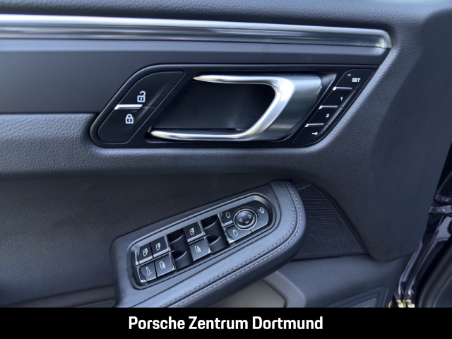 Porsche Macan T