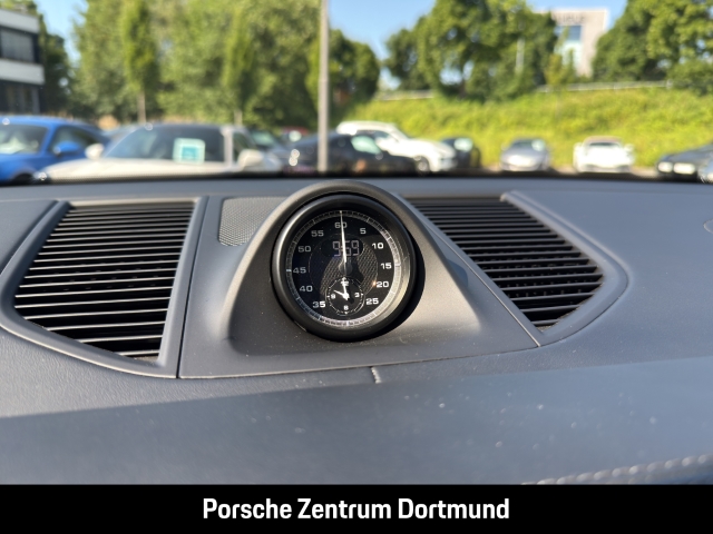 Porsche Macan T