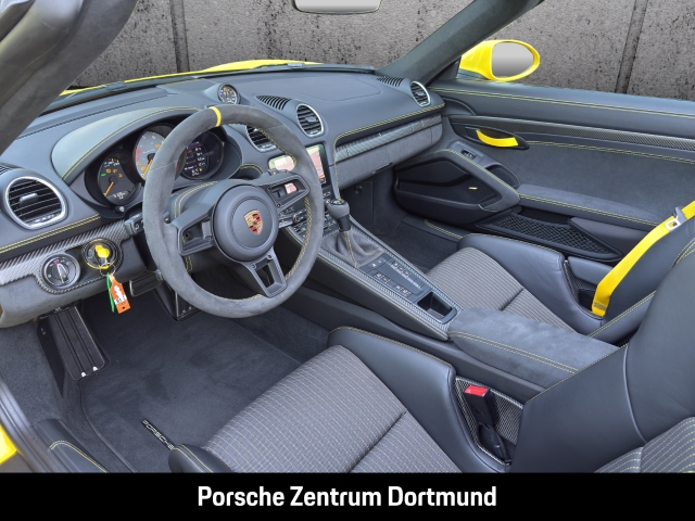 Porsche 718 Spyder RS
