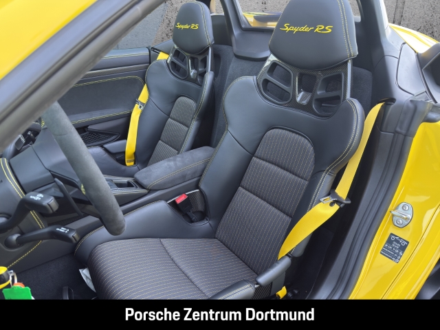 Porsche 718 Spyder RS