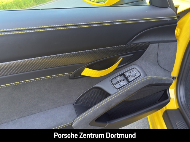 Porsche 718 Spyder RS