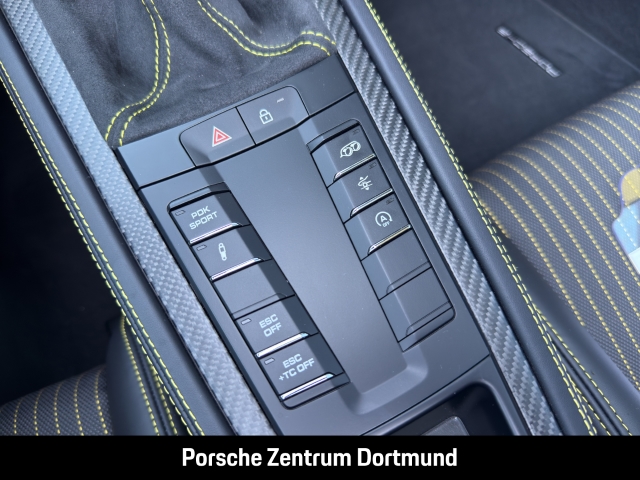 Porsche 718 Spyder RS
