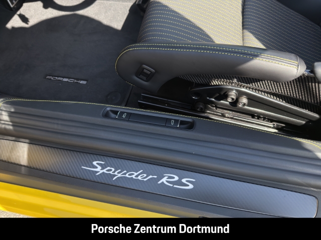 Porsche 718 Spyder RS