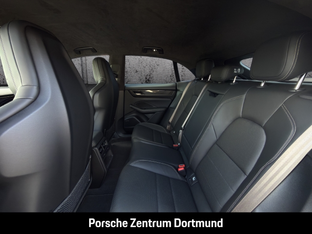 Porsche Macan Turbo, Hinterachslenkung, LED-Matrix, InnoDrive