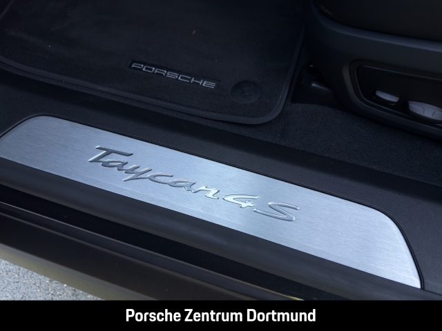 Porsche Taycan 4S BOSE Abstandtempostat Panorama 20-Zoll