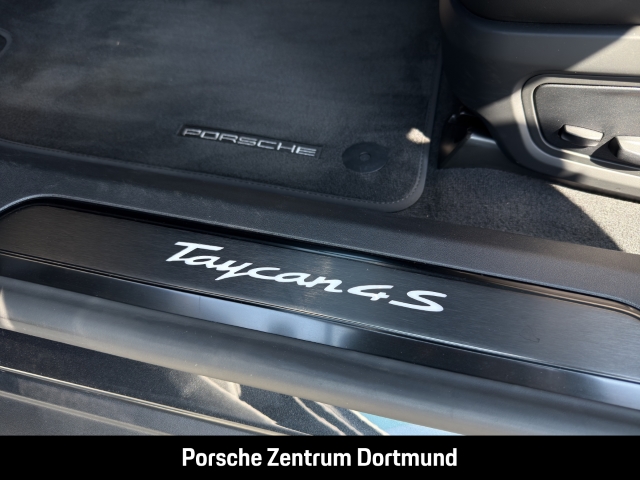 Porsche Taycan 4S BOSE Abstandstempostat Panorama HUD