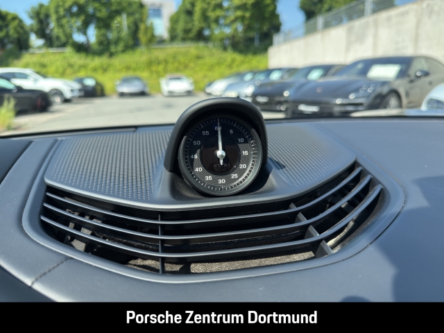 Porsche Taycan 4S BOSE Abstandstempostat Panorama HUD