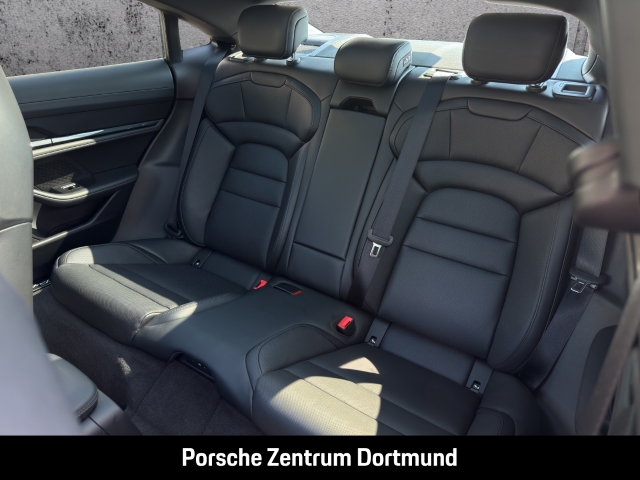 Porsche Taycan 4S BOSE Abstandstempostat Panorama HUD