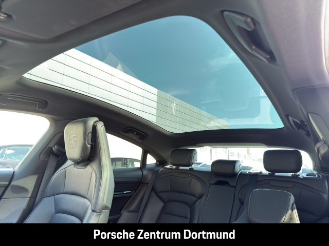 Porsche Taycan 4S BOSE Abstandstempostat Panorama HUD