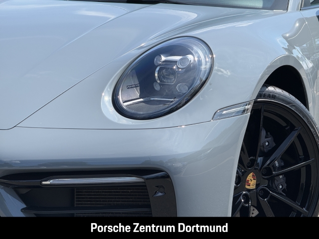 Porsche 992 (911) Carrera