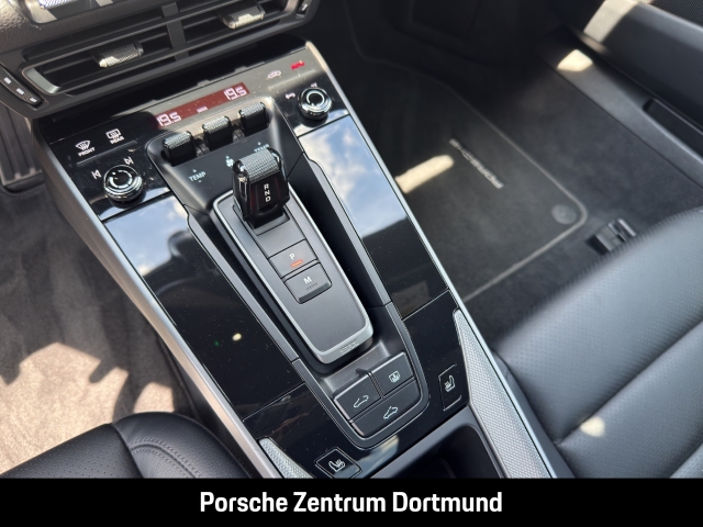 Porsche 992 (911) Carrera