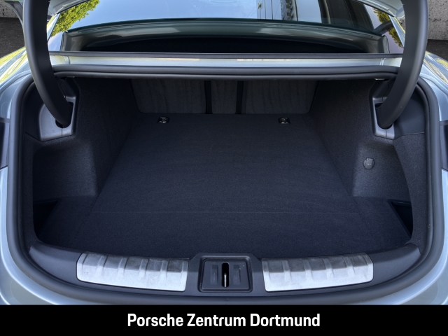 Porsche Taycan BOSE Sportabgas Panorama Abstandstempostat