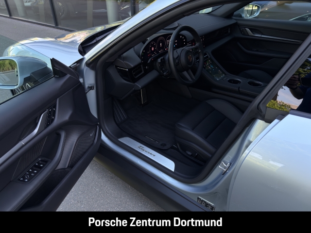 Porsche Taycan BOSE Sportabgas Panorama Abstandstempostat