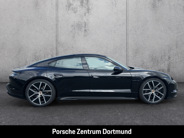 Porsche Taycan Black Edition Clubleder HA-Lenkung BOSE