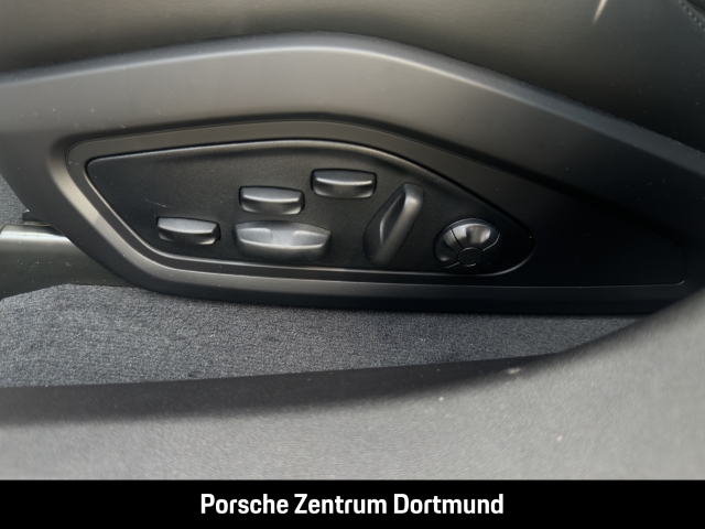 Porsche Taycan Black Edition Clubleder HA-Lenkung BOSE
