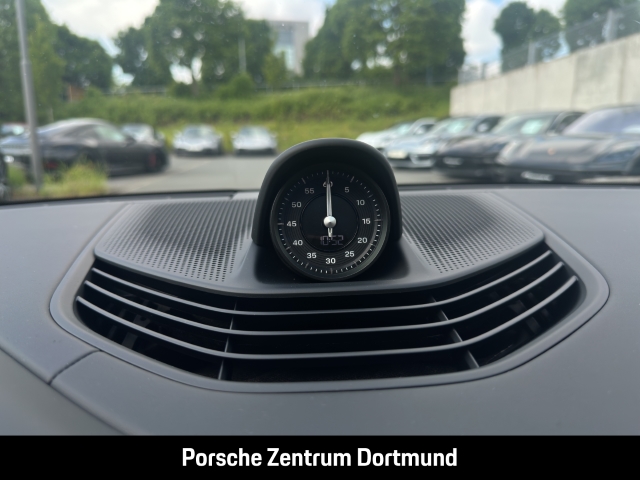 Porsche Taycan Black Edition Clubleder HA-Lenkung BOSE