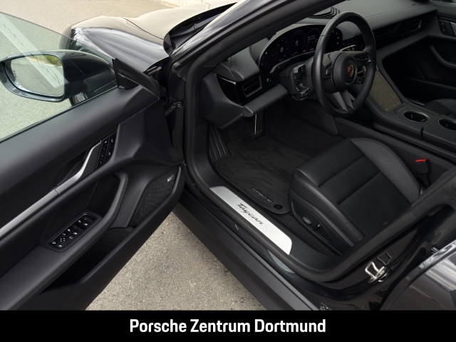 Porsche Taycan BOSE Panorama Abstandstempostat 20-Zoll