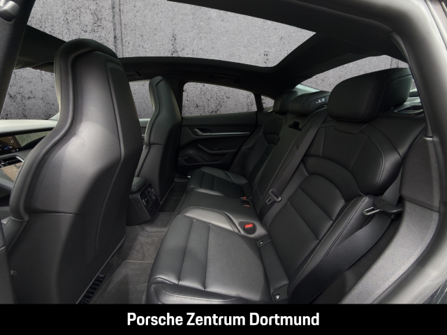Porsche Taycan BOSE Panorama Abstandstempostat 20-Zoll