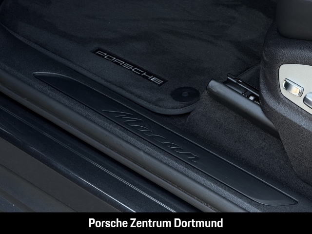 Porsche Macan Panorama 21-Zoll CarPlay Servolenkung+
