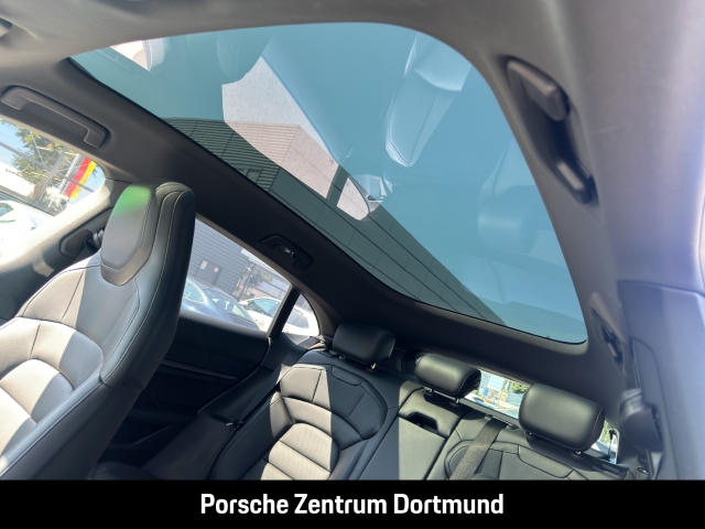 Porsche Taycan Sport Turismo BOSE Panorama InnoDrive