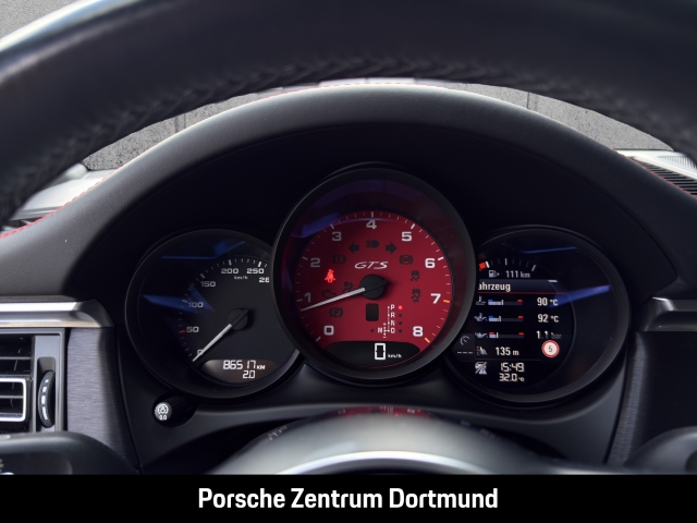 Porsche Macan GTS BOSE Panorama Sportabgas 21-Zoll