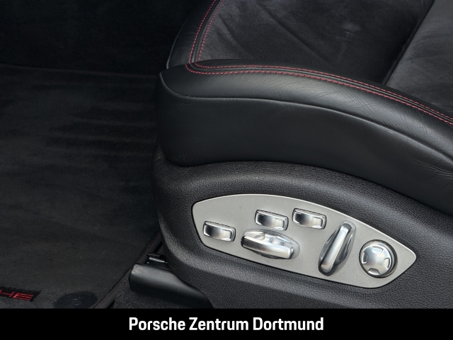 Porsche Macan GTS BOSE Panorama Sportabgas 21-Zoll