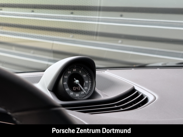 Porsche Taycan 4 BOSE Panorama InnoDrive HUD 20-Zoll