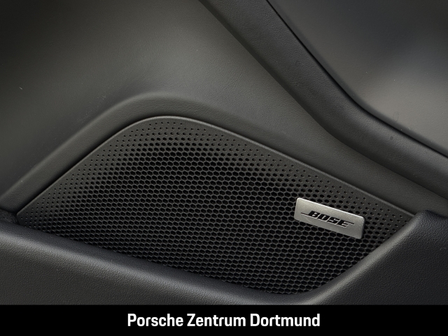 Porsche Taycan 4 BOSE Panorama InnoDrive HUD 20-Zoll