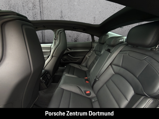 Porsche Taycan 4 BOSE Panorama InnoDrive HUD 20-Zoll