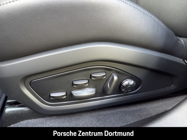 Porsche Taycan Sport Turismo BOSE Panorama InnoDrive HUD