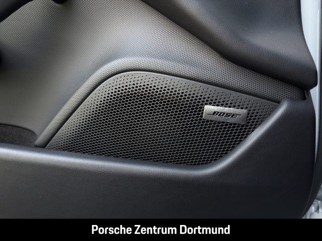 Porsche Taycan Sport Turismo BOSE Panorama InnoDrive HUD