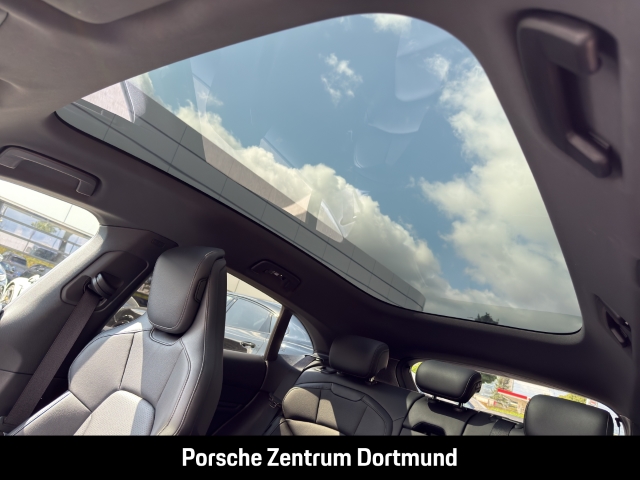 Porsche Taycan Sport Turismo BOSE Panorama InnoDrive HUD