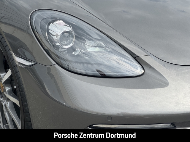 Porsche Cayman 718