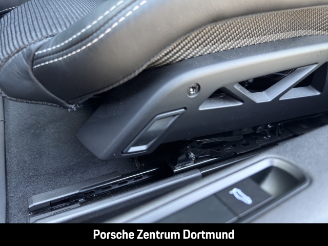 Porsche 992 -2 (911) GT3 mit Touring-Paket BOSE Lift-VA