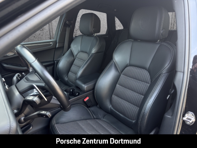 Porsche Macan T