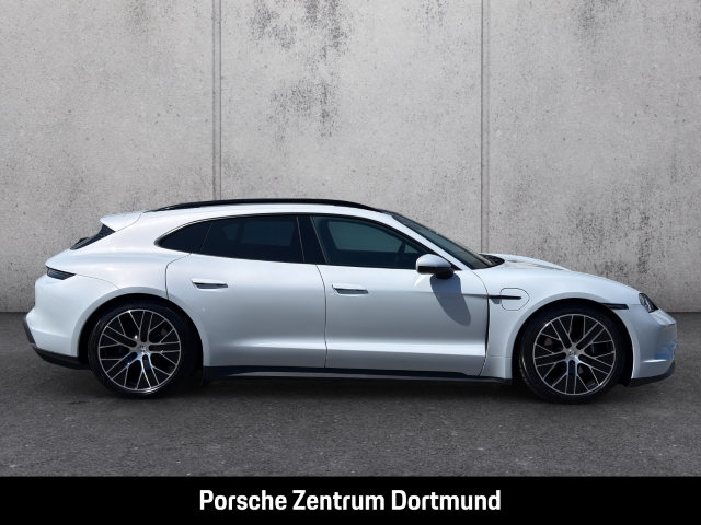 Porsche Taycan Sport Turismo BOSE Panorama 20-Zoll