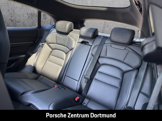 Porsche Taycan Sport Turismo BOSE Panorama 20-Zoll