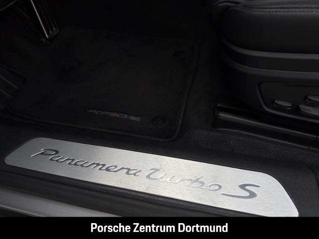 Porsche Panamera Turbo S Sport Turismo