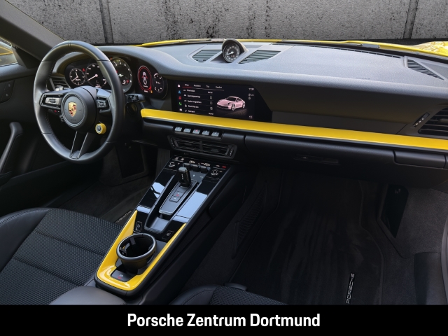 Porsche 992 (911) Carrera T PDK Sportabgas Sportsitze