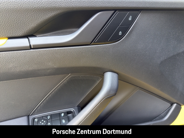 Porsche 992 (911) Carrera T PDK Sportabgas Sportsitze