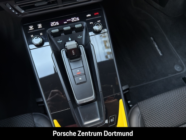 Porsche 992 (911) Carrera T PDK Sportabgas Sportsitze