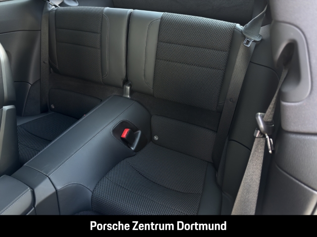 Porsche 992 (911) Carrera T PDK Sportabgas Sportsitze