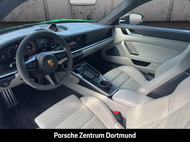Porsche 992 (911) Turbo S