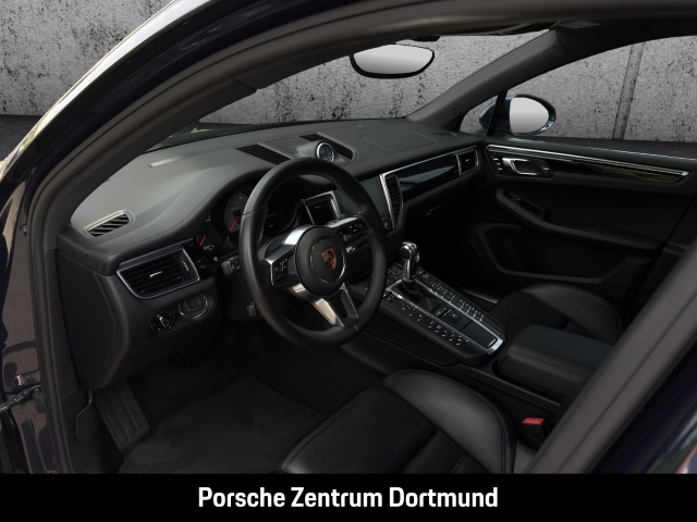 Porsche  Macan S