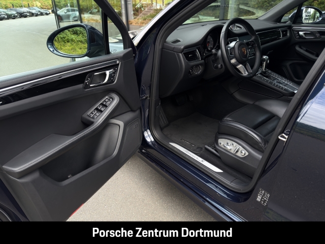 Porsche  Macan S