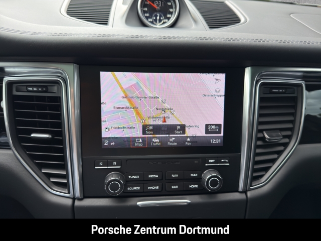 Porsche  Macan S